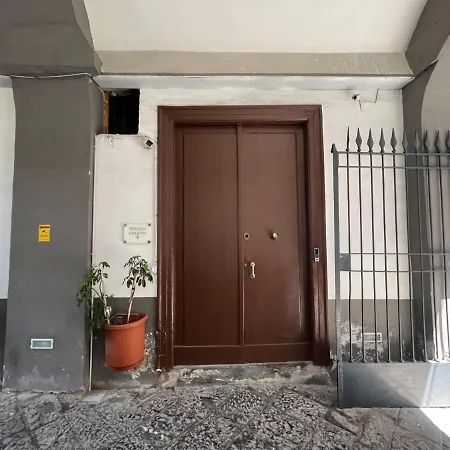 Terrazza Giulietta - Piazza Cavour Naples