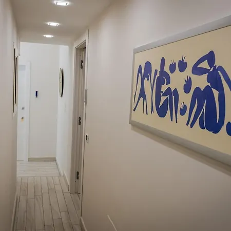 Terrazza Giulietta - Piazza Cavour * Naples